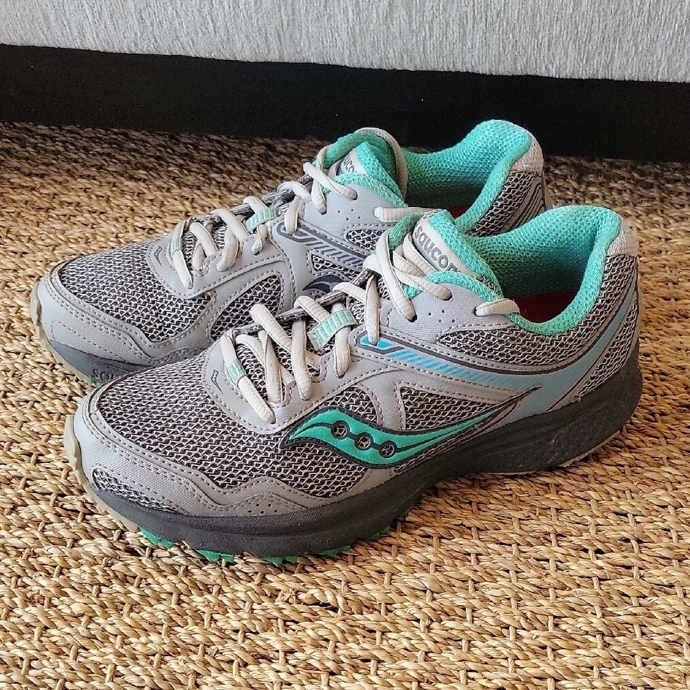 Saucony Women's Athletic Shoes in Gray and Teal Cohesion 10 Size 7.5